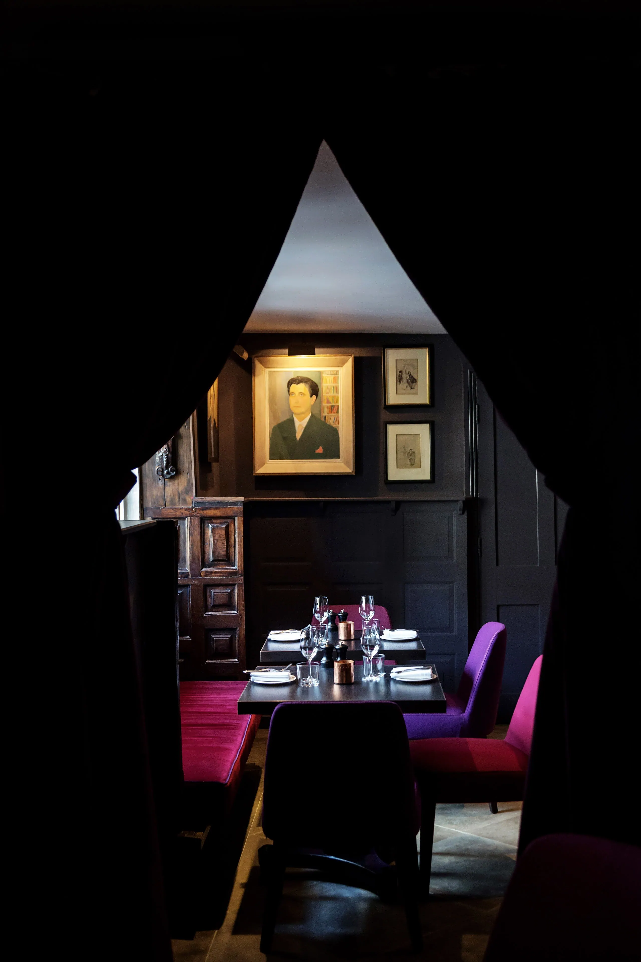 0012 - 2014 - Parsonage Grill - Oxford - Low Res - Pike Room Private Dining - Web Hero