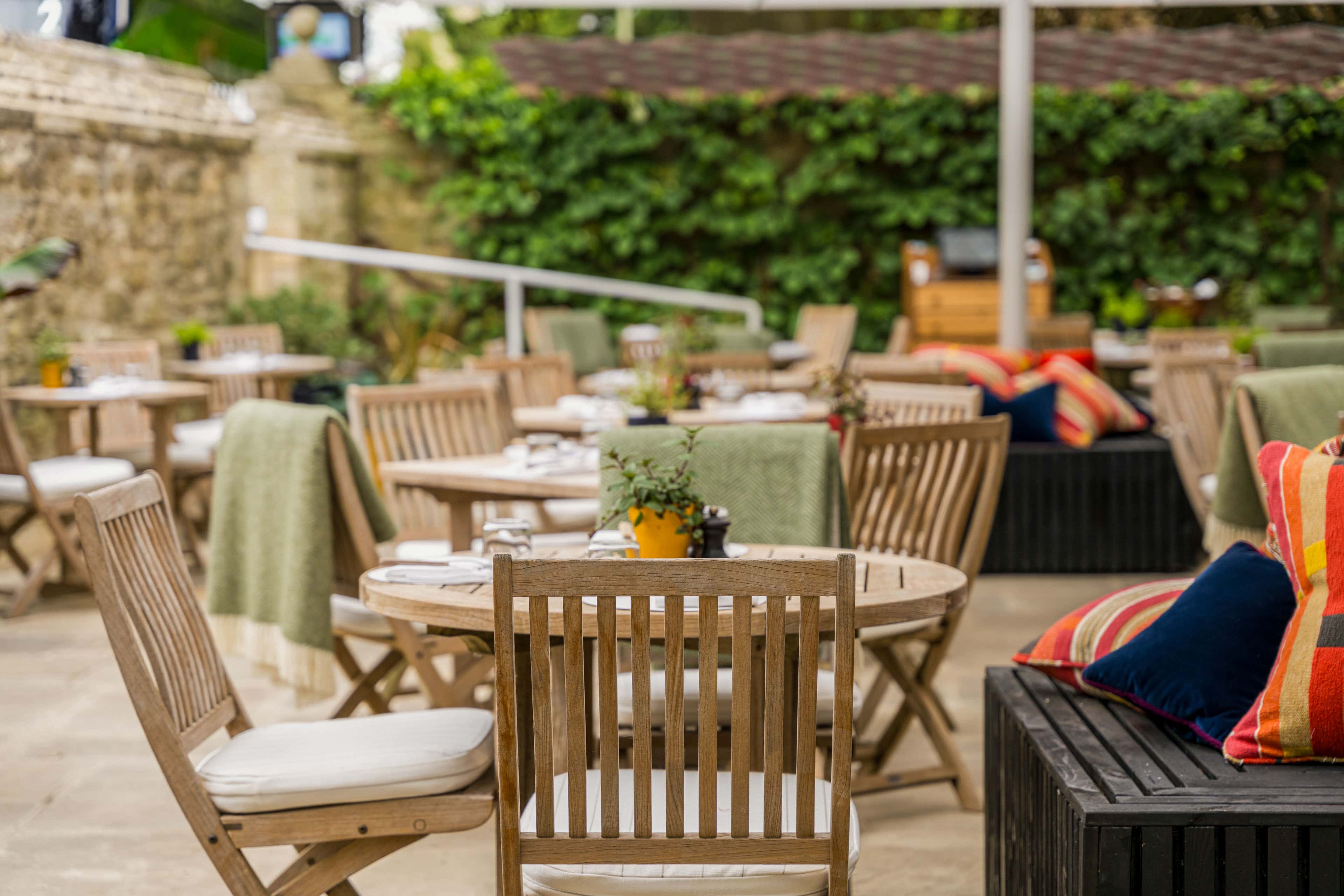 A7R03841 - 2024 - Parsonage Grill - Oxford - High Res - Outdoor Terrace Seating - Web Hero
